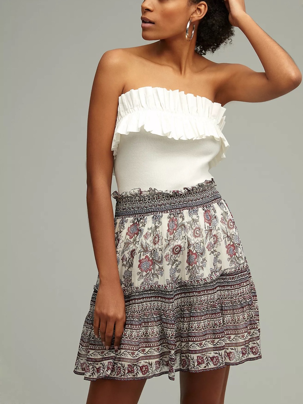 By Anthropologie White Pink Floral Ruffled Tiered Elastic Mini Skirt size Small